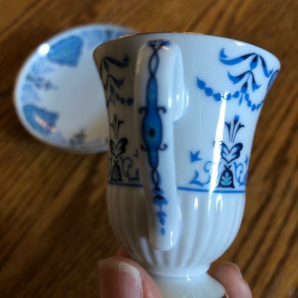 Avon European Tradition Cup & Saucer The Netherlands Collection Circa 1650 - Picture 2 of 12